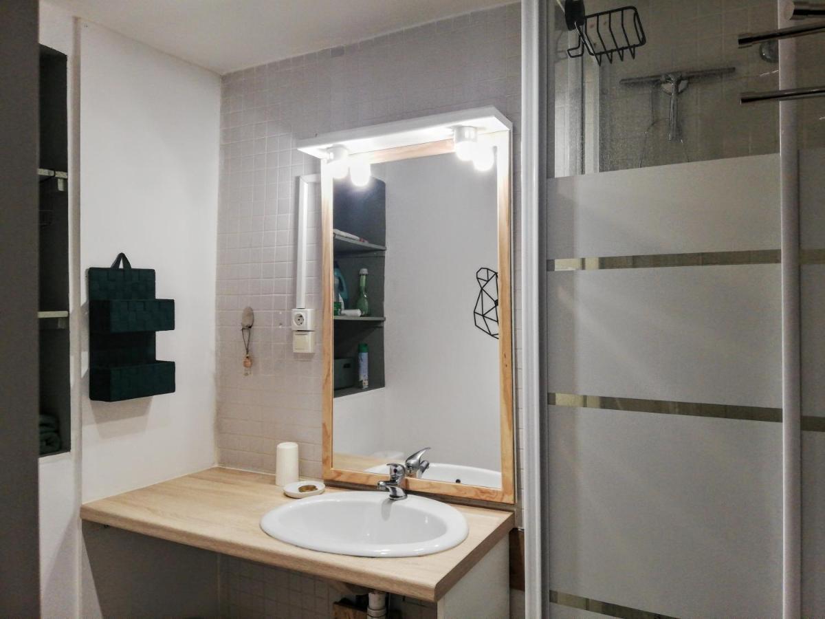 Charmant Appartement En Centre-Ville Medieval Gigean Екстер'єр фото
